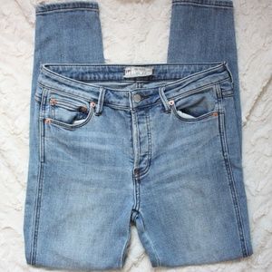 Free People High Rise Light Wash Mom Jeans Size 27